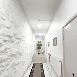 公寓 Rooftop Flat Near Alexander Nevsky Cathedral 塔林